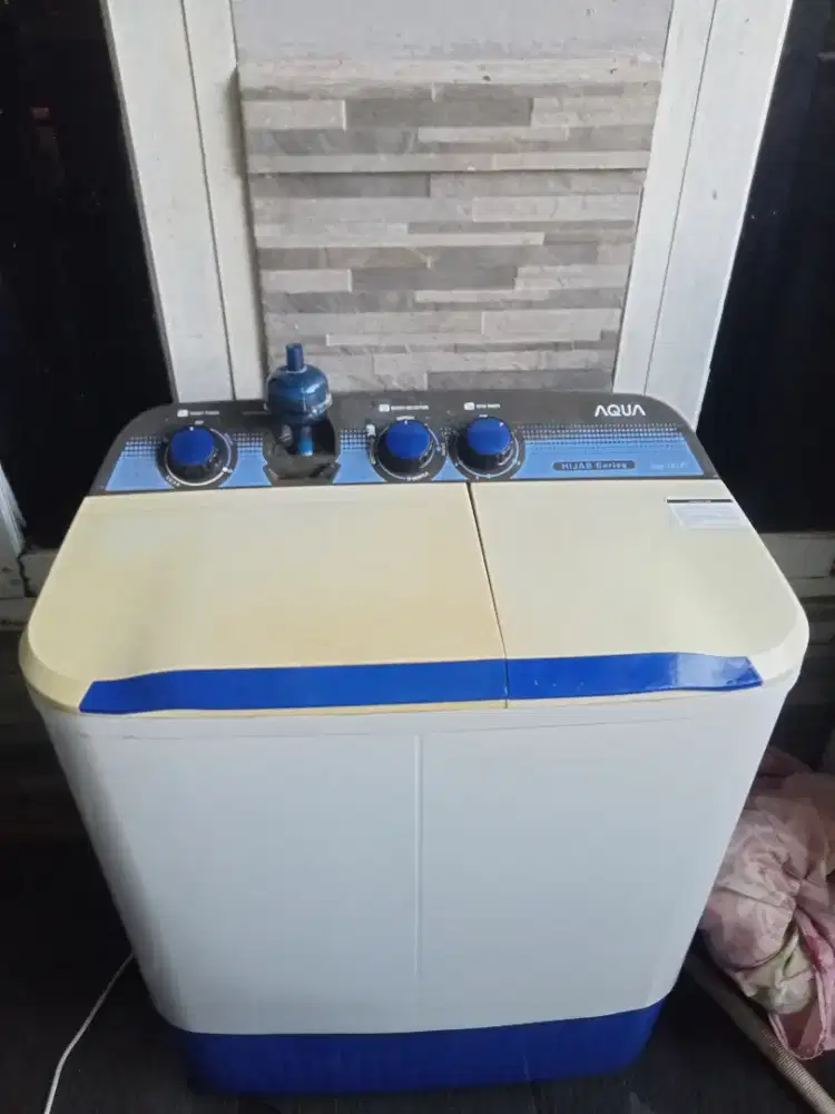 Mesin cuci aqua 7kg