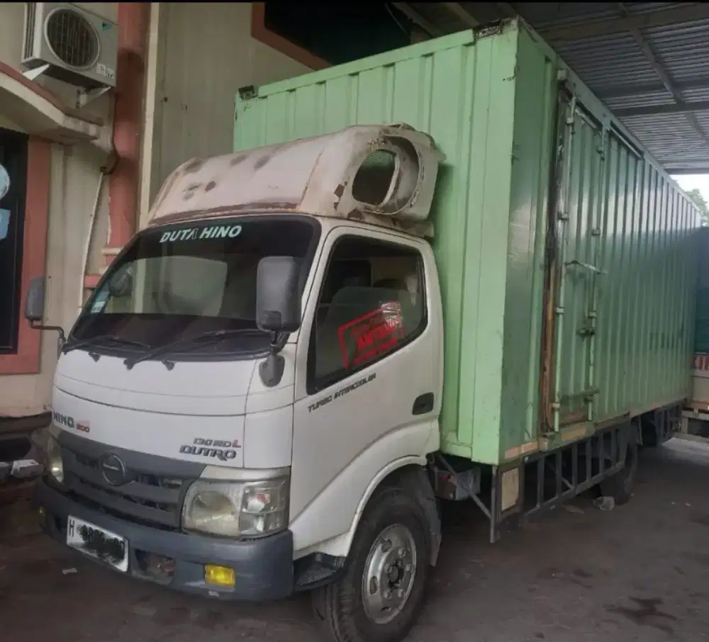 2 Dutro 130 MD Long 2013 Box Besi Jumbo Orisinilan Istimewa Siap Kerja