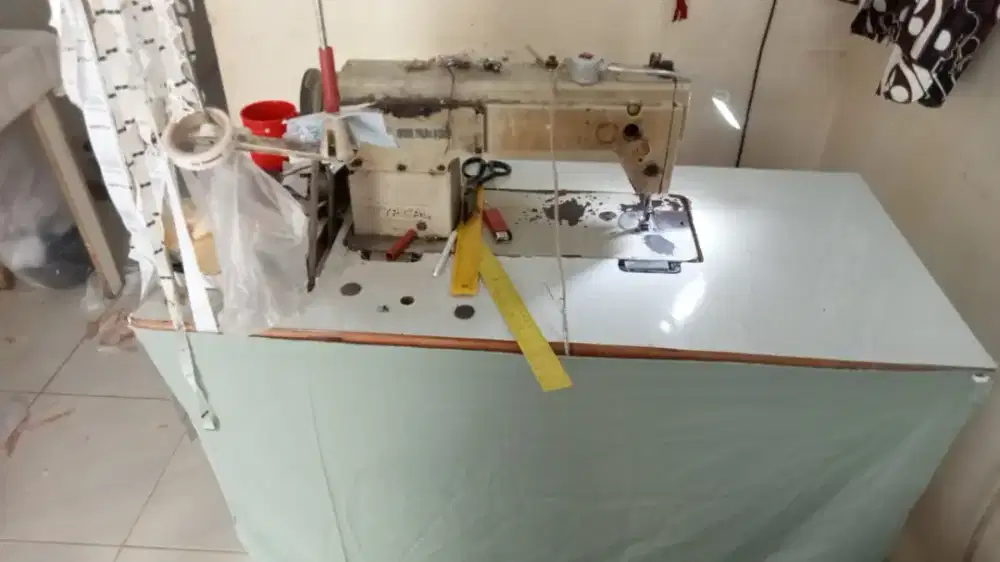 Mesin jahit typical dan mesin obras typical