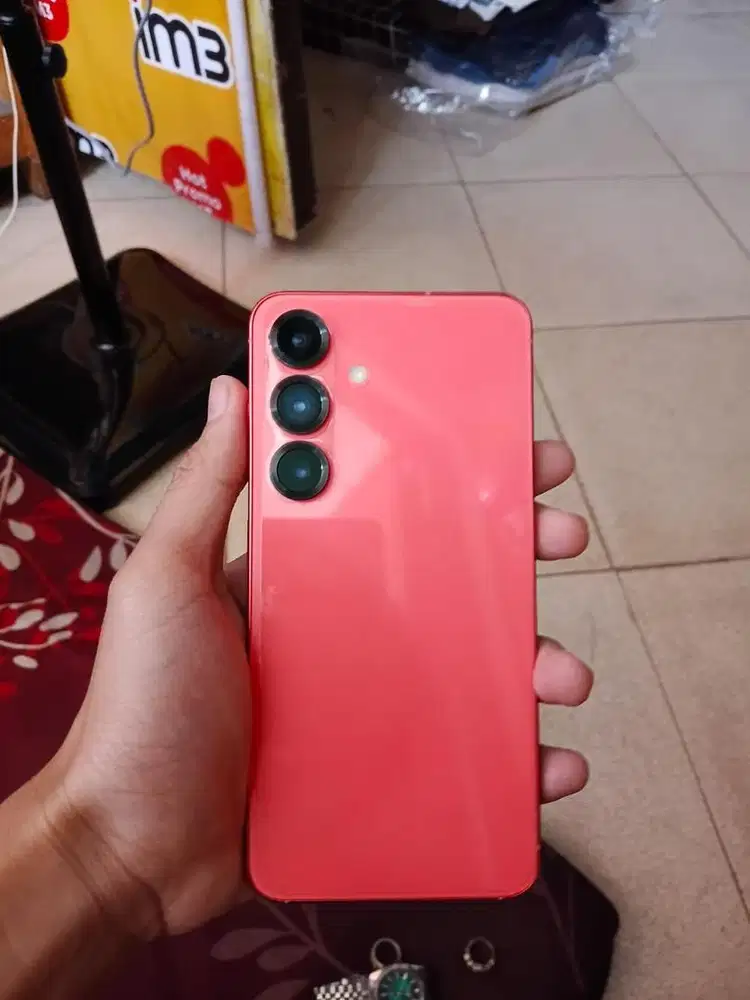 second like new samsung S25 12/512GB