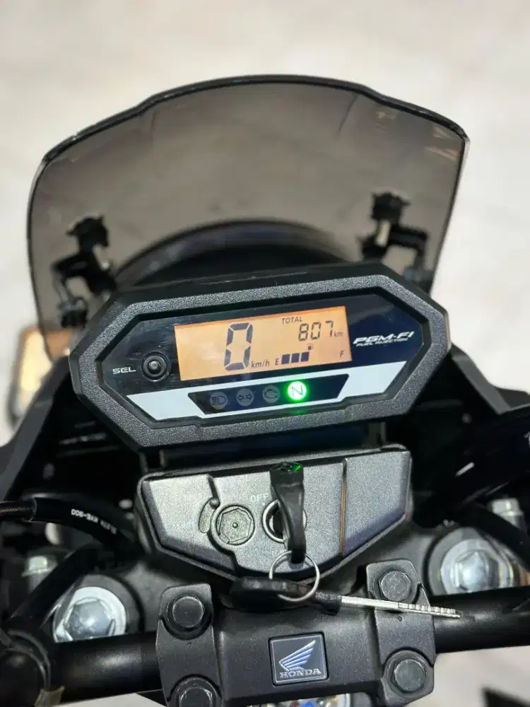 Honda Cb Verza 150cc Tahun' 2023 Km 800 Anugerah Motor Pucang