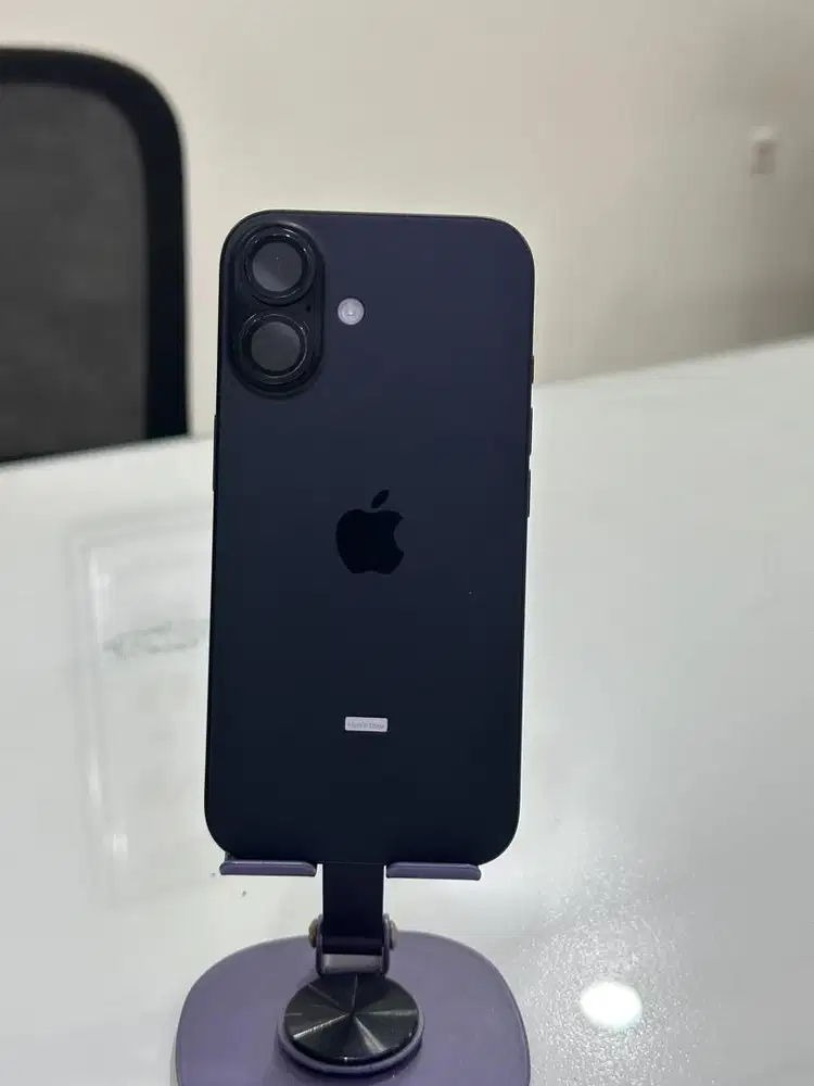 iphone 16 bLack 128gb