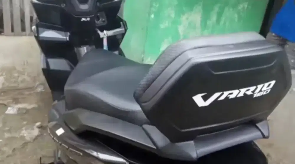 Sandaran jok belakang vario 160