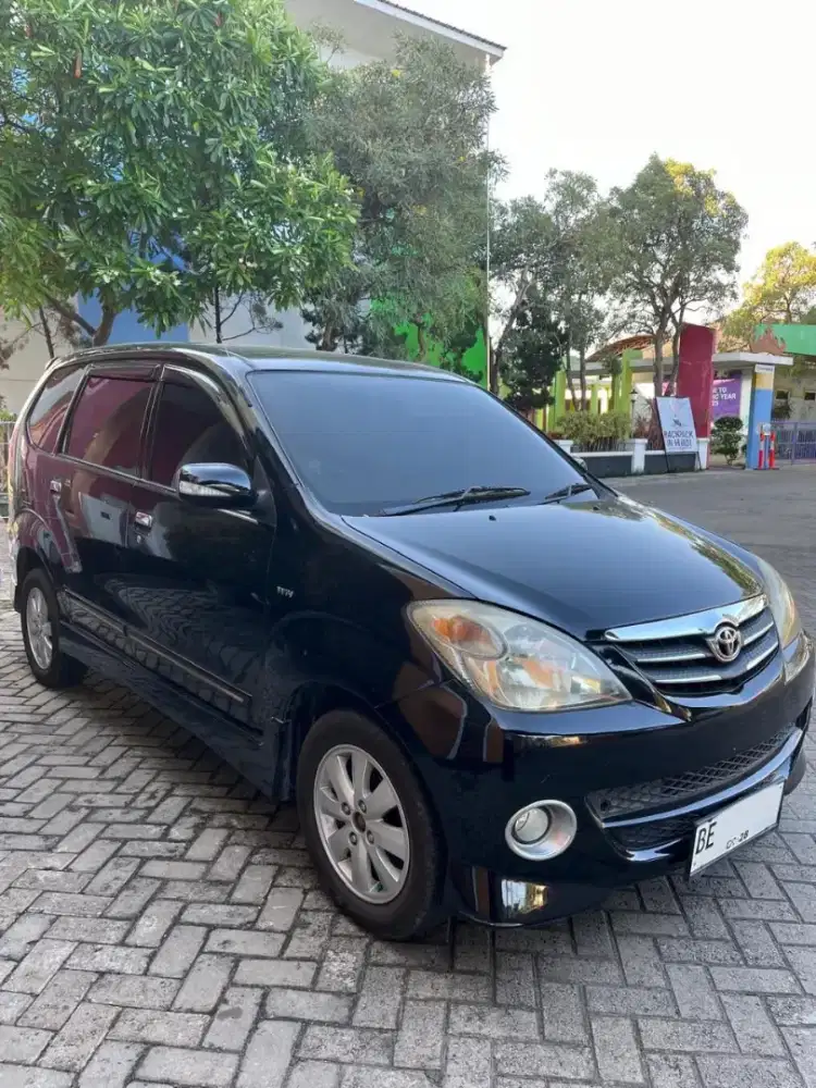 Avanza S 2010 automatic