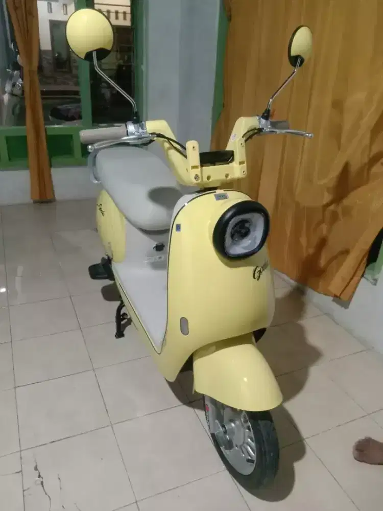 Sepeda listrik GODA 001 lemon