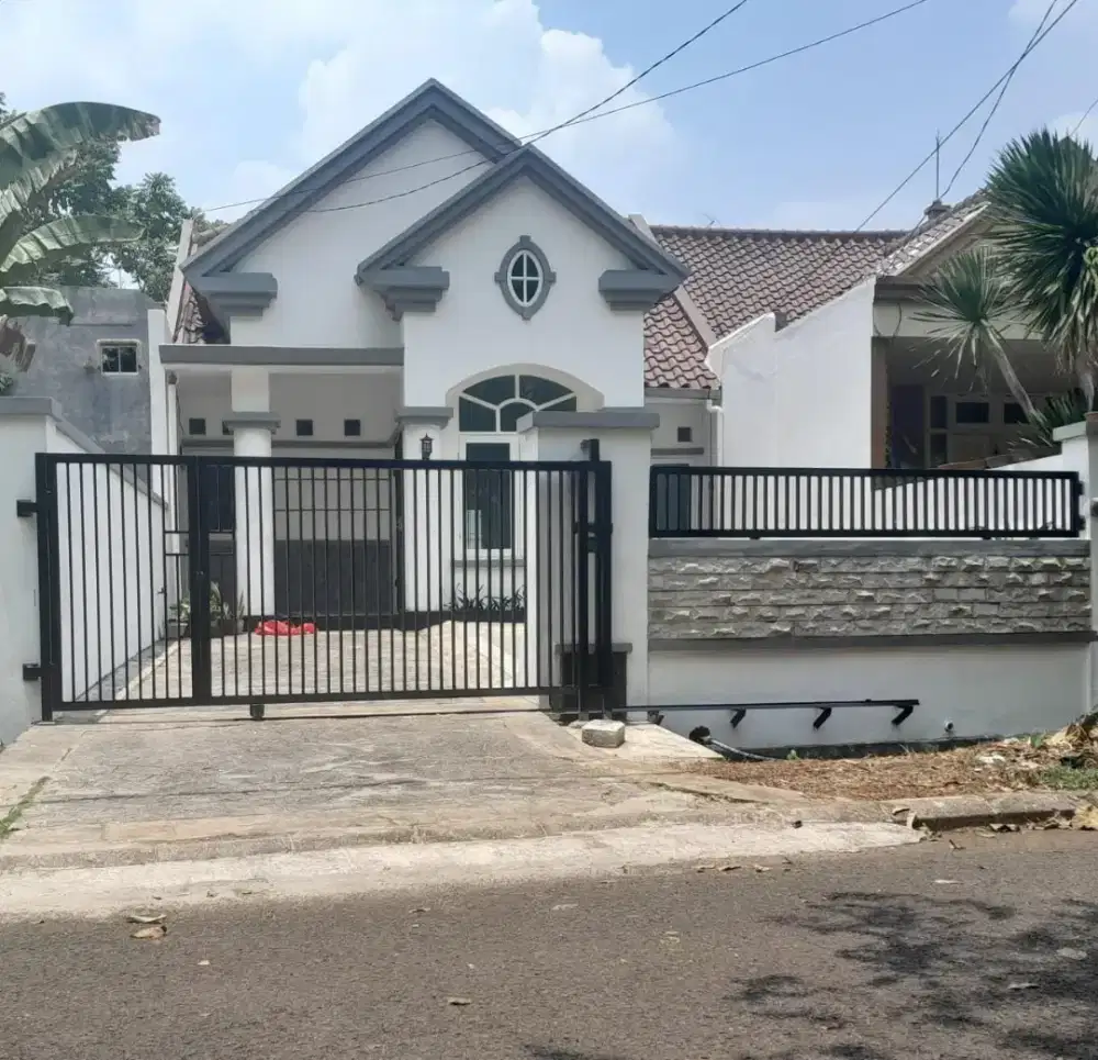 Rumah 2 lantai Komplek Perum Telaga Kahuripan