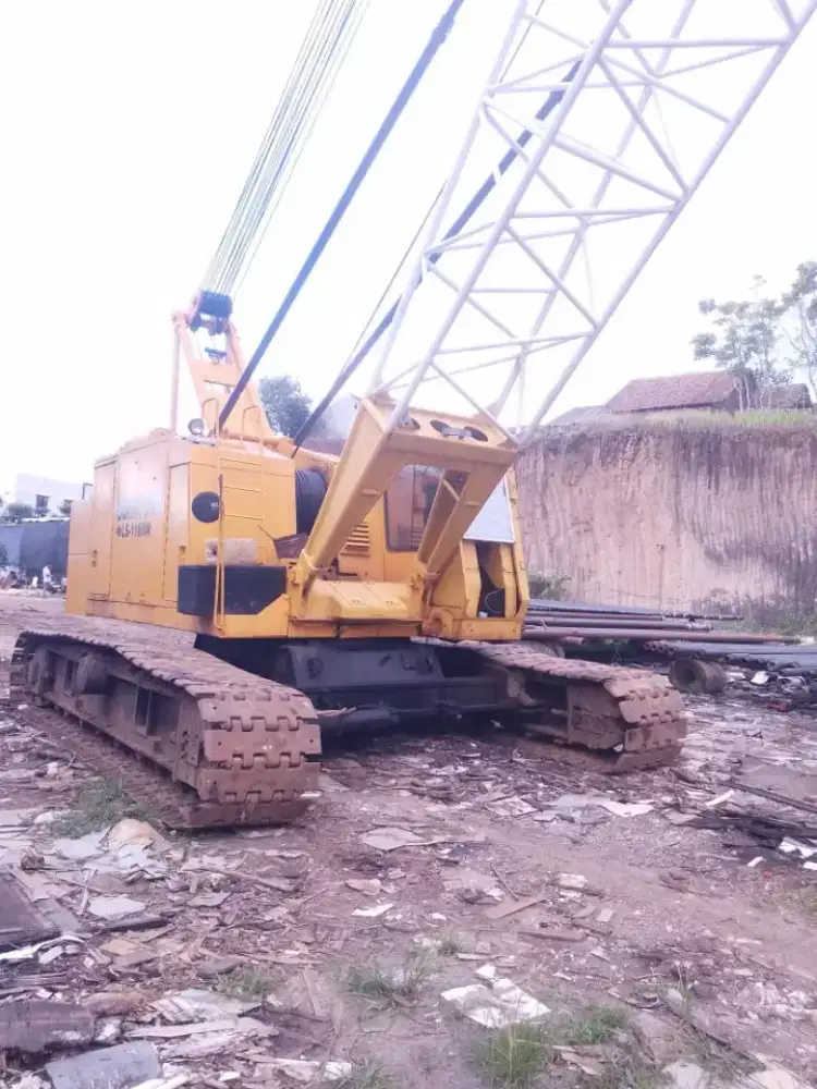 Crawl Crane 50ton Sumitomo bagus siap kerja keluar kota