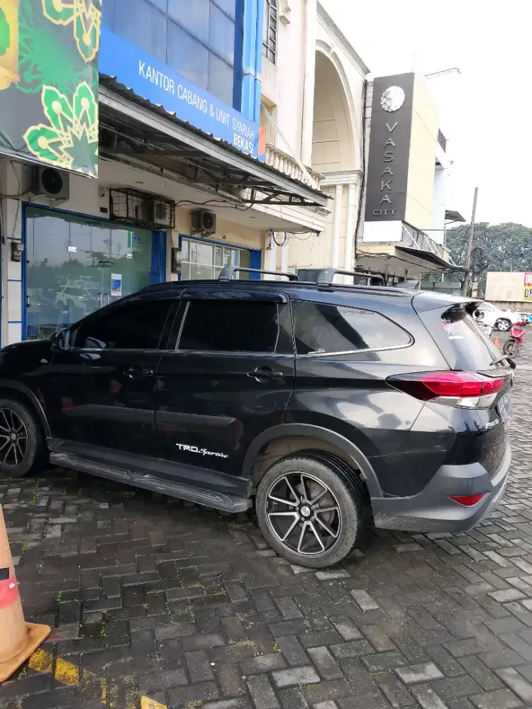 Velg Rush R18 Pcd 5/114 ET40+BanGoodyearEficient 235/50DuluBelinya16jt