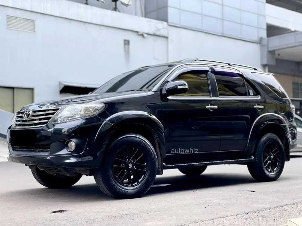 GRAB IT FAST! TOYOTA FORTUNER 2.5 G VNT AT 2014