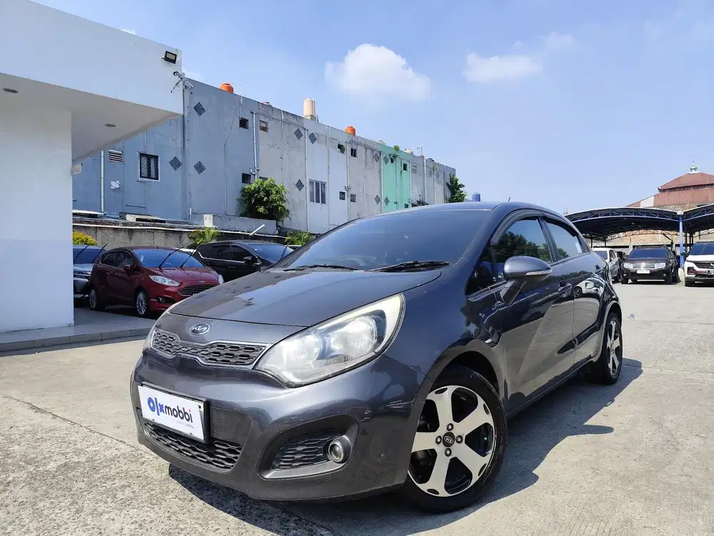 Pajak Panjang - Kia Rio 1.4 Bensin-MT 2014