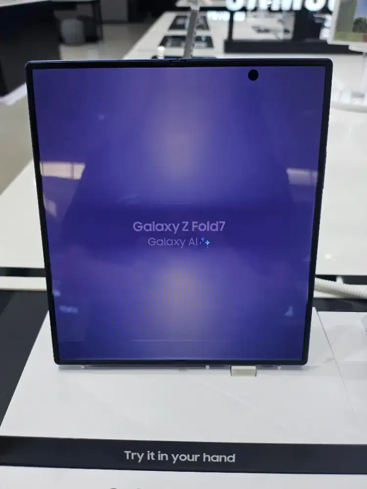 SAMSUNG Z FOLD 7 12/256 GARANSI RESMI SEIN 1 TAHUN