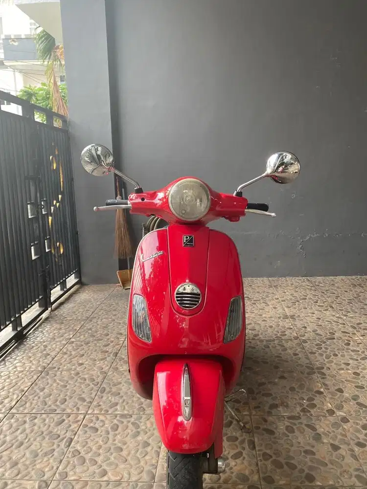 JUAL VESPA LX 150 V2