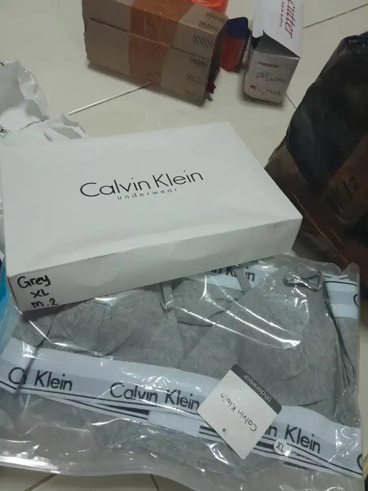 Bra & CD Calvin Klein