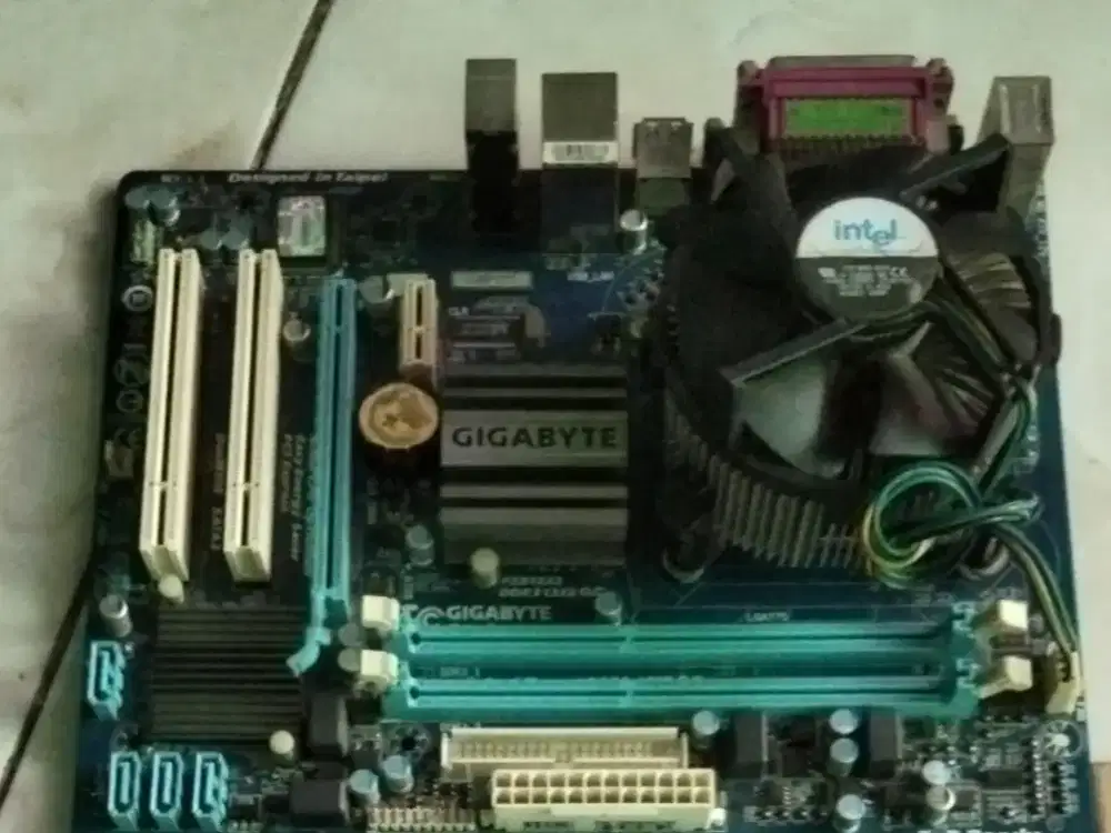 Jual mainboar Gigabyte GA-G41MT-S2PT