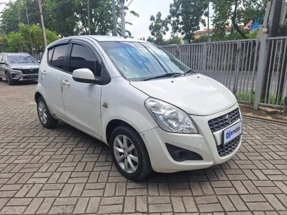 LOW DP Suzuki Splash 1.2 DR Bensin-AT 2015 SKH
