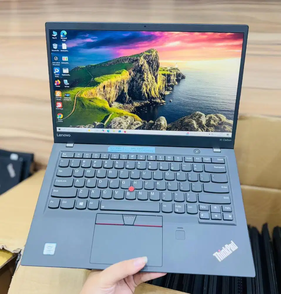 Laptop Lenovo Thinkpad X1 Carbon Core i7 Gen7 Ram 8GB 14inch N-DC