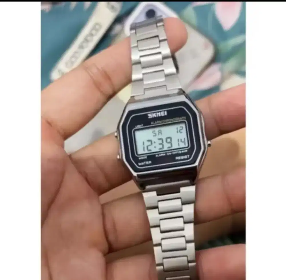 jam skmei silver