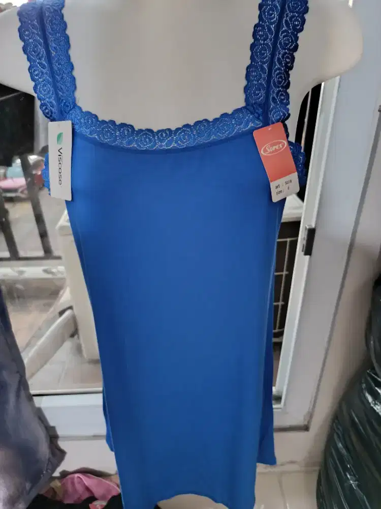 Aneka tank top panjang pendek kecil besar