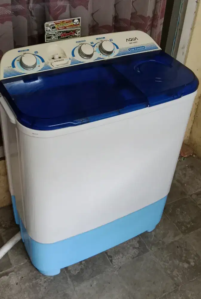 Dijual mesin cuci aqua 8 kilo normal dinamo masih ori bisa di anter