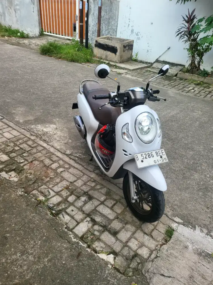 Honda Scoopy Prestige Keyless