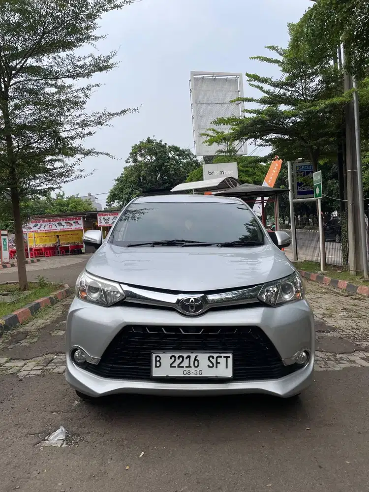 Toyota Avanza Veloz 1.5 AT 2015