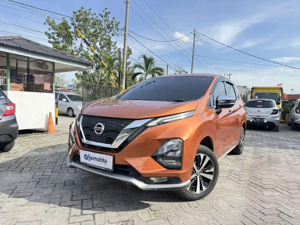 Nissan Livina VL 1.5 Bensin-AT 2019 Oranye