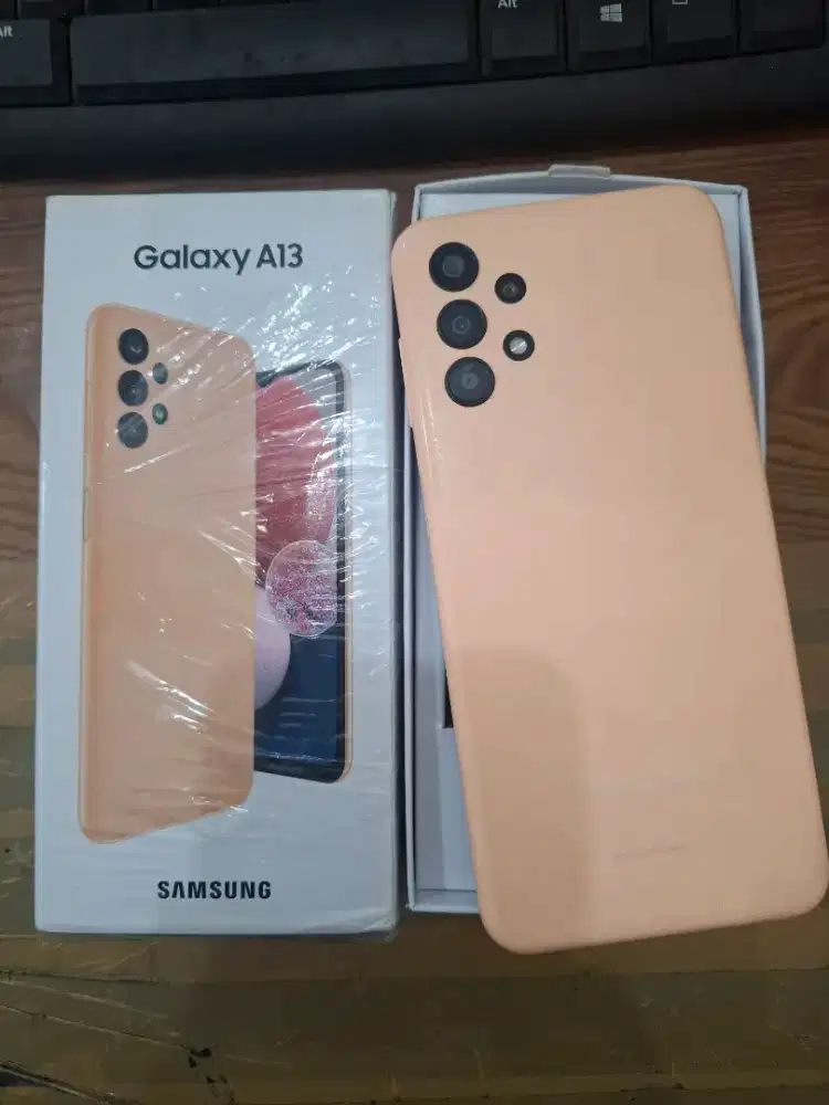 Samsung Galaxy A13 4/128. Lengkap, ex resmi. Baca deskripsi