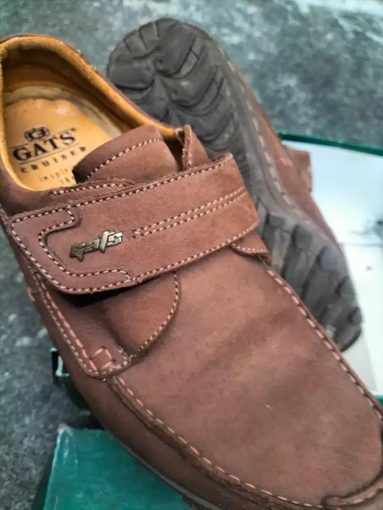 sepatu kulit gats casual resmi