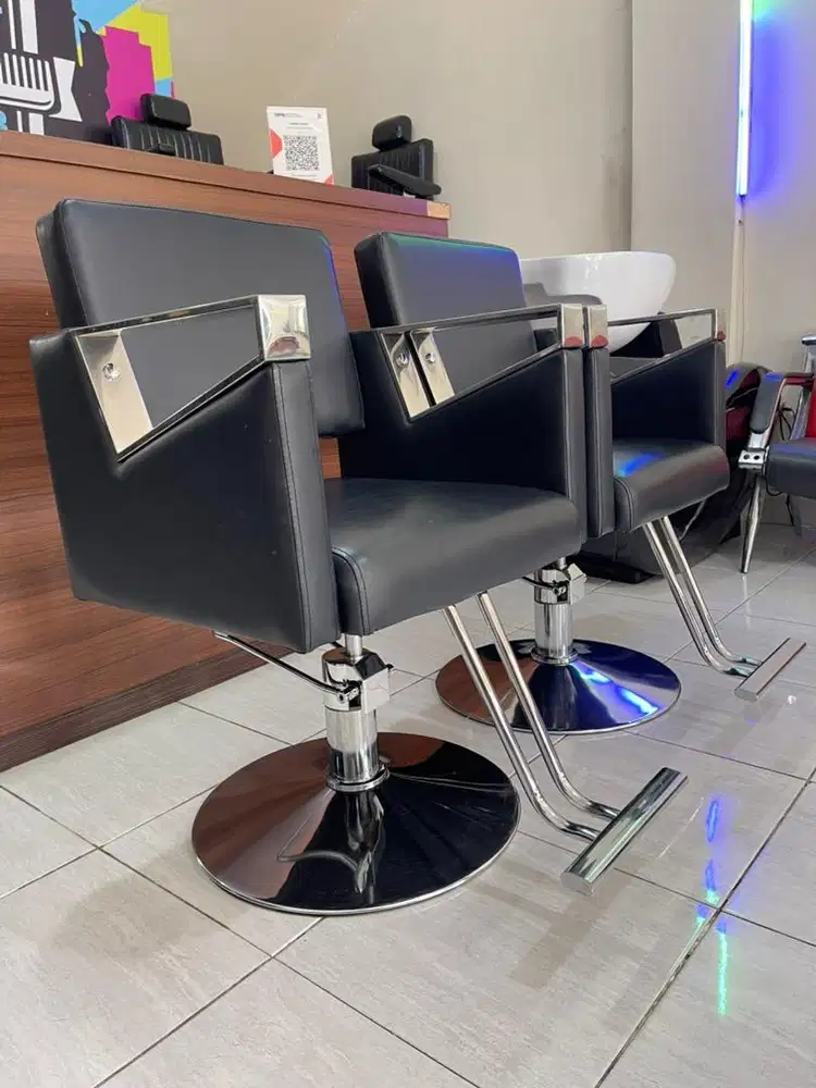 Kursi garbershop hidrolik bekas second bangku pangkas rambut salon bar