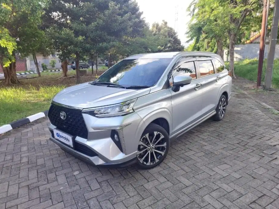 DP RENDAH Toyota Avanza 1.5 New Veloz Q CVT Bensin Matic 2023 YM