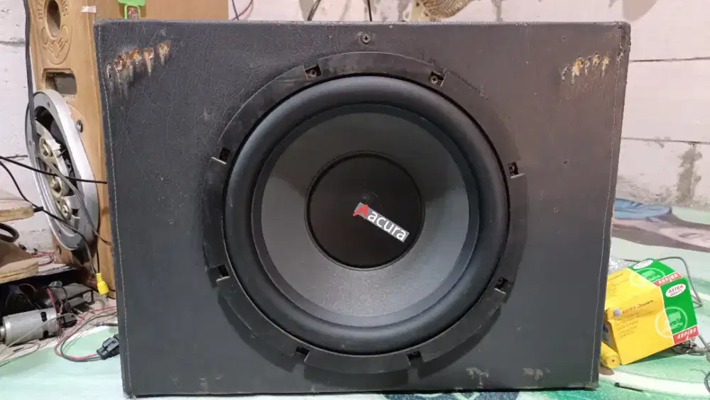 SUBWOOFER BUILT UP ACURA