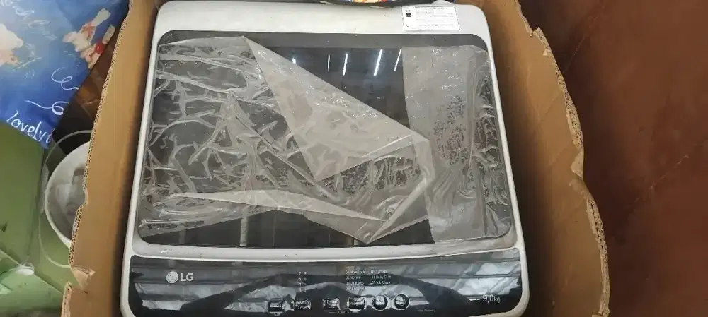 Mesin cuci 9 kg ( baru 2 X pakai )