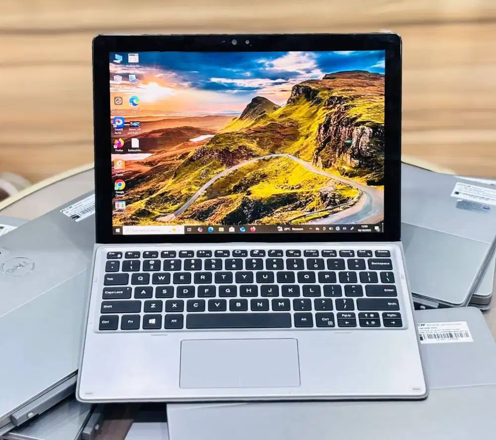 Laptop Dell Latitude 7210 Core i7 Gen10  Ram 16Gb Layar 12inch N-DC