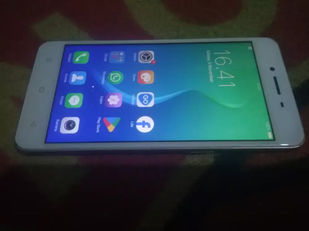 Oppo A37f 4G 2/16 layar 5 inchi normal