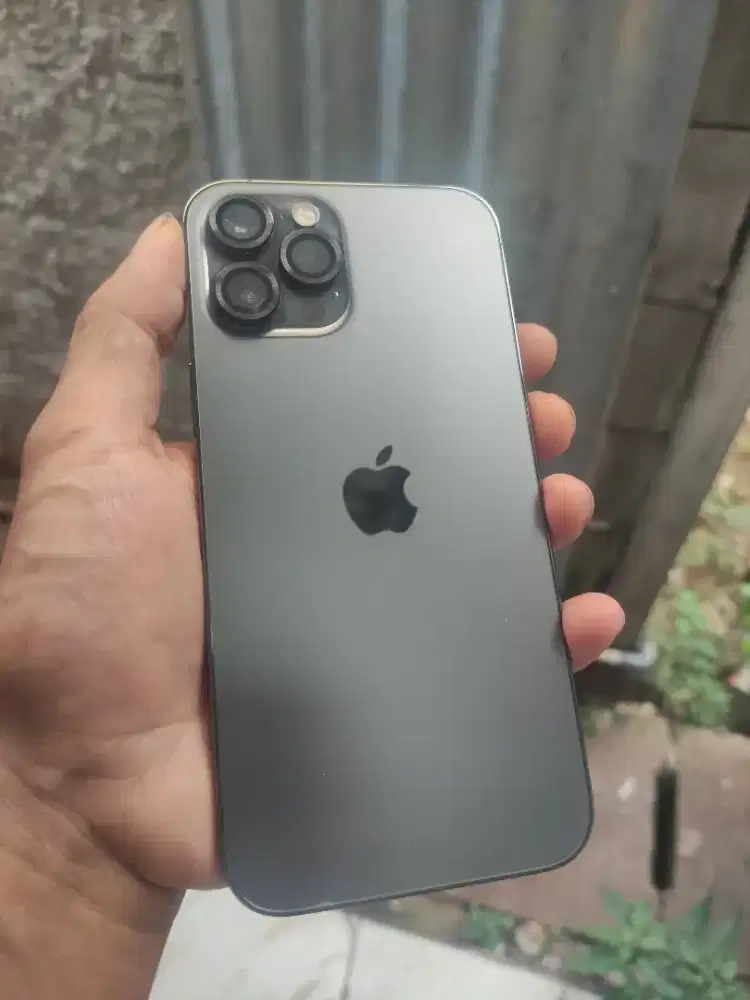 iPhone 12 pro max 128 GB inter