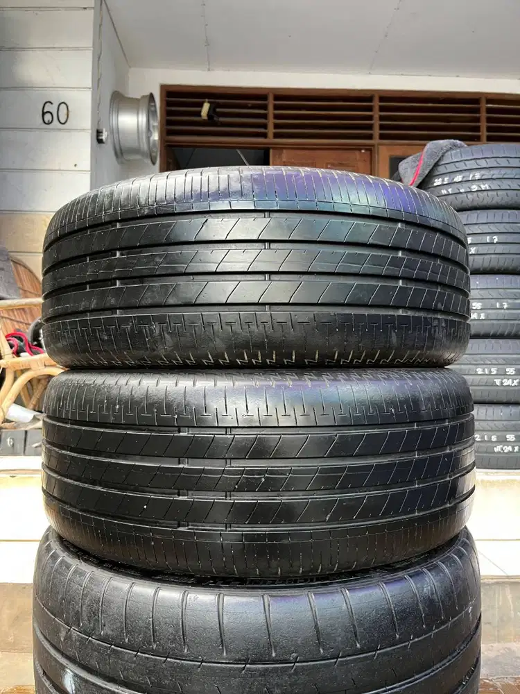 Ban Bridgestone Turanza T005A 215 45 r18 2Pcs