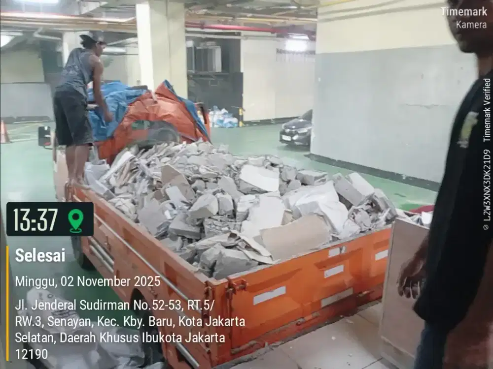 Jasa buang puing dan tanah