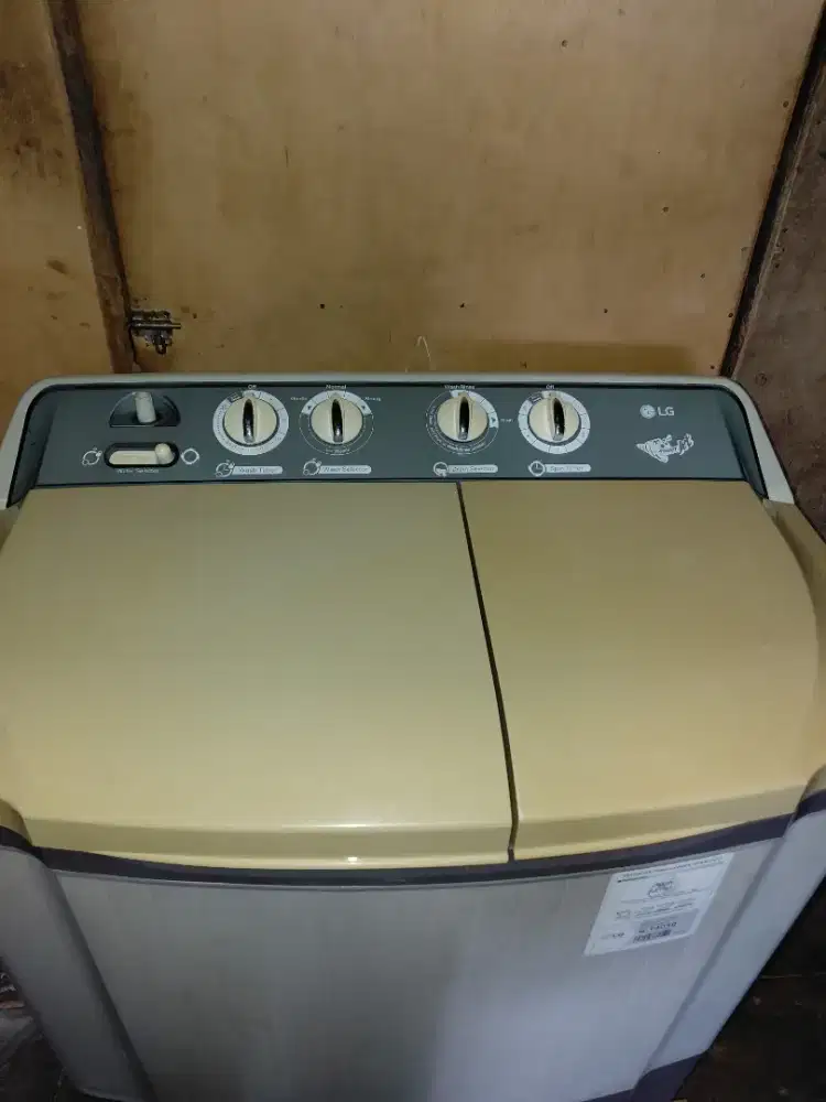 Mesin cuci 9 kilo kondisi baik kencang 100% no minus cod bjb