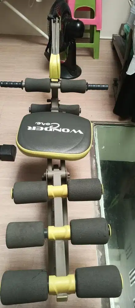 Alat Gym untuk SitUp Wonder Core