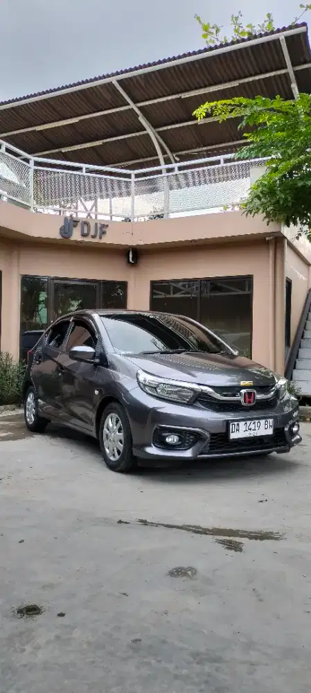 Honda Brio E Satya metik