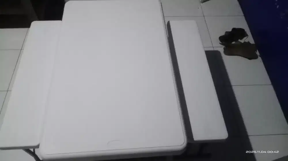 Furniture, baru blm di pakai warna putih MERK KRISBOW Ukuran 90 x120m