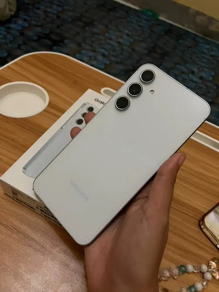 Jual Samsung Galaxy A55 8/256 GB -Mulus, Fullset, Siap Pakai!