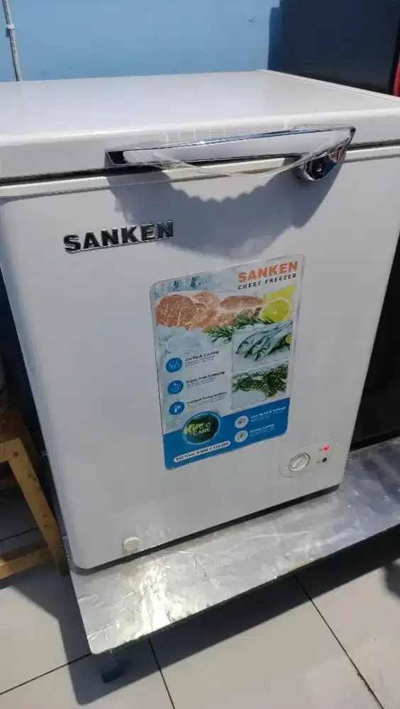 Frezer daging dan ikan