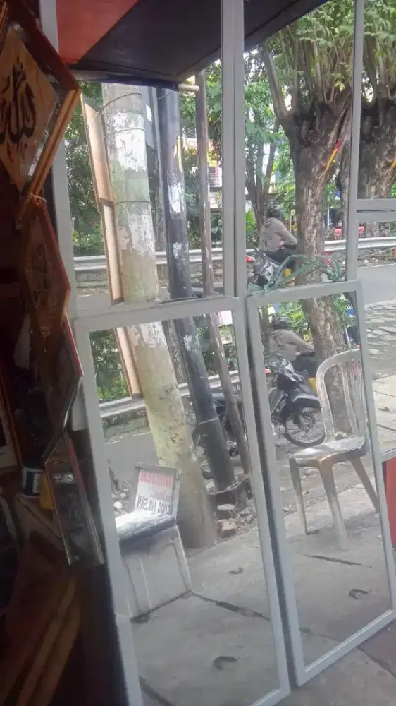 Kaca cermin berbagai ukuran