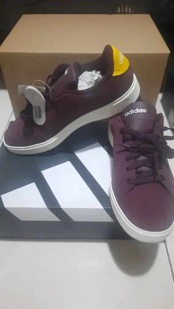 Sepatu Adidas Advantage 2.0