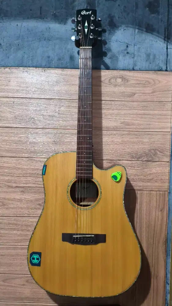 gitar akustik elektrik cort ori