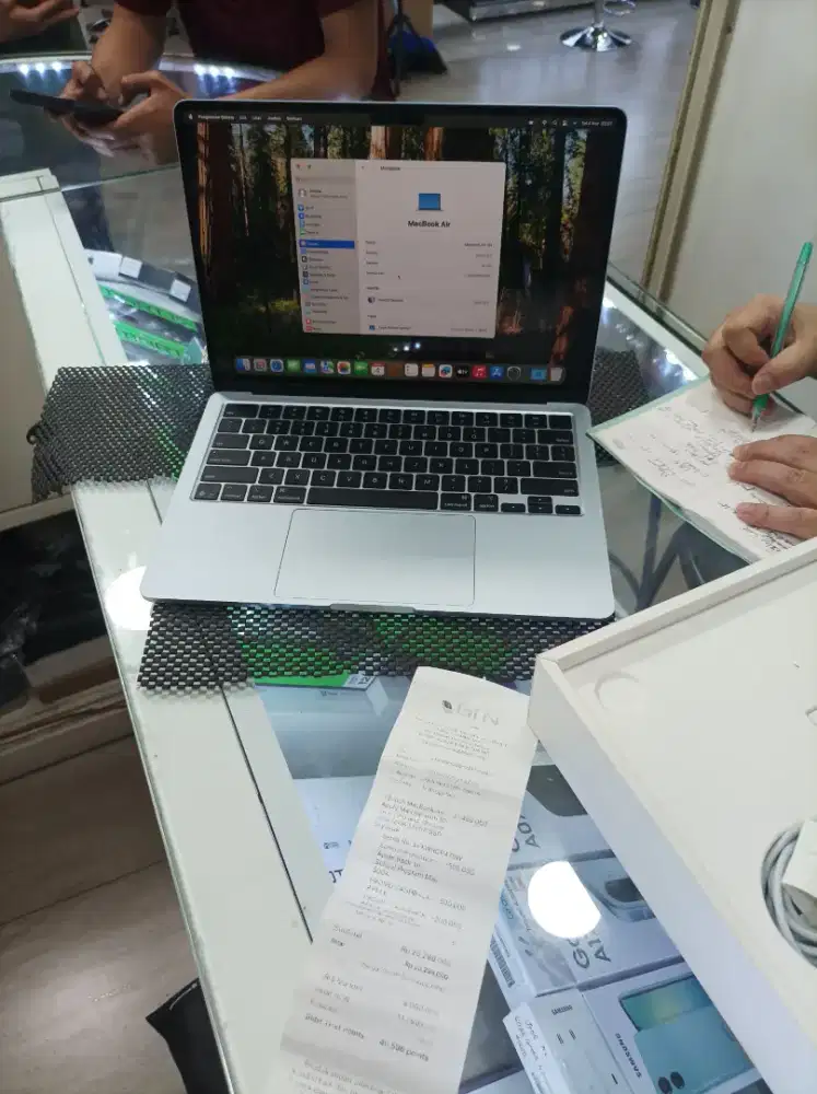 MacBook Air m4 16/512. Ibox