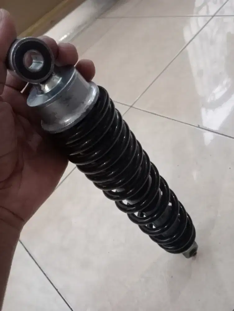 Skok belakang vario 125 old