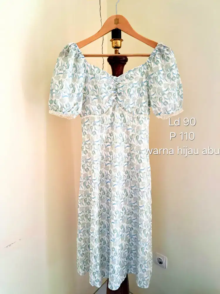 Dress fashion wanita