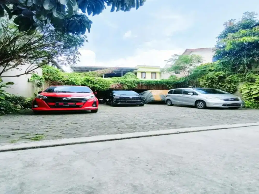 gedung kantor 3 lantai di poltangan